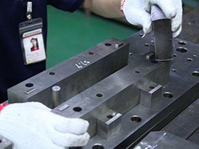 Diseño y fabricación de moldes